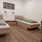 Gaestehaus Arracher Hof בית נופש אראך