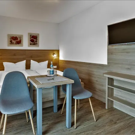 Gaestehaus Arracher Hof