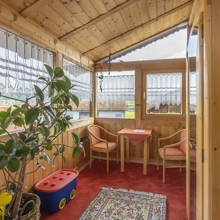 Gaestehaus Arracher Hof *